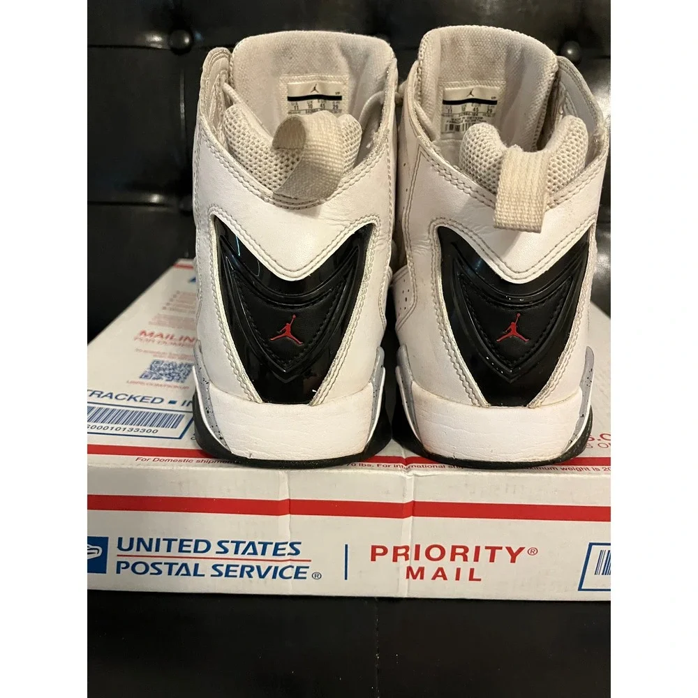 Jordan‎ True Flight White Cement